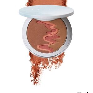 Flyte 70 Bronzer with the middle being Blush- Warm Brown and Pink